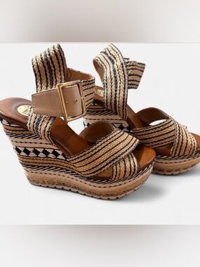 ExE Espidrille Wedges in women's size 6.5